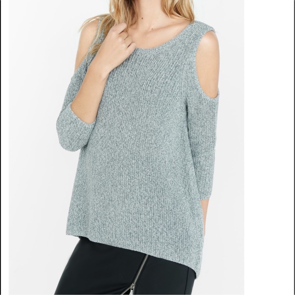 🖤Pick 5/$25 Express Sweater - Size S